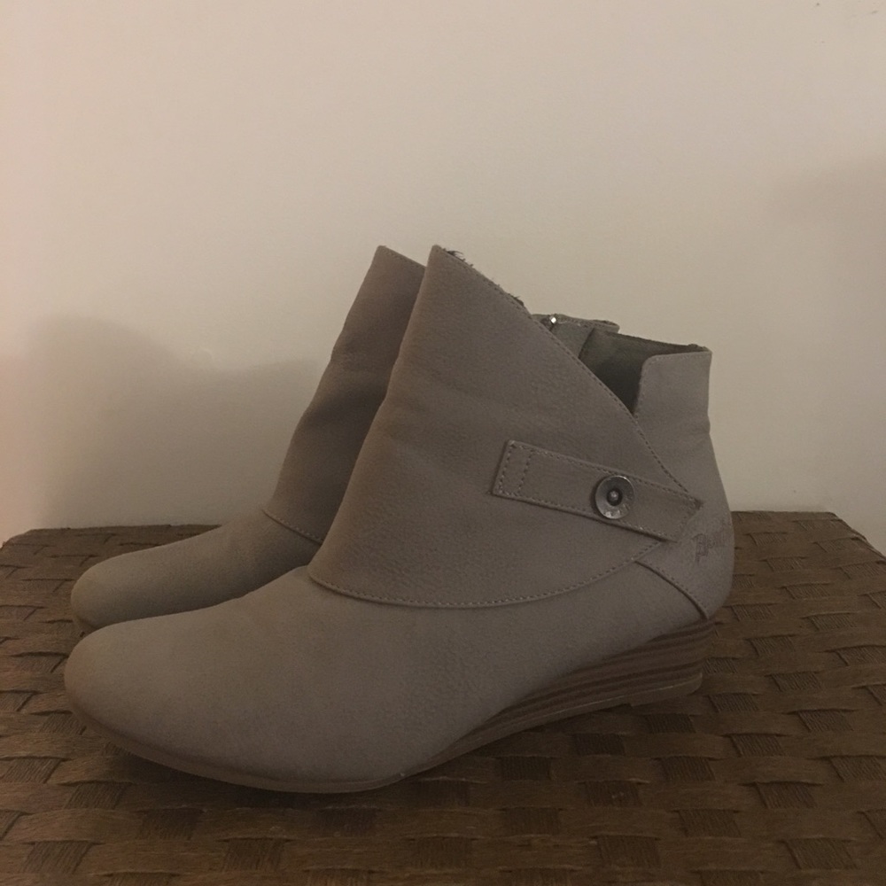 Blowfish Booties